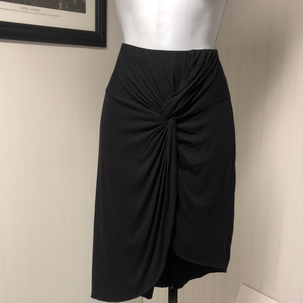 Women’s Socialite Black Knot-Front Asymmetric Skirt Size L